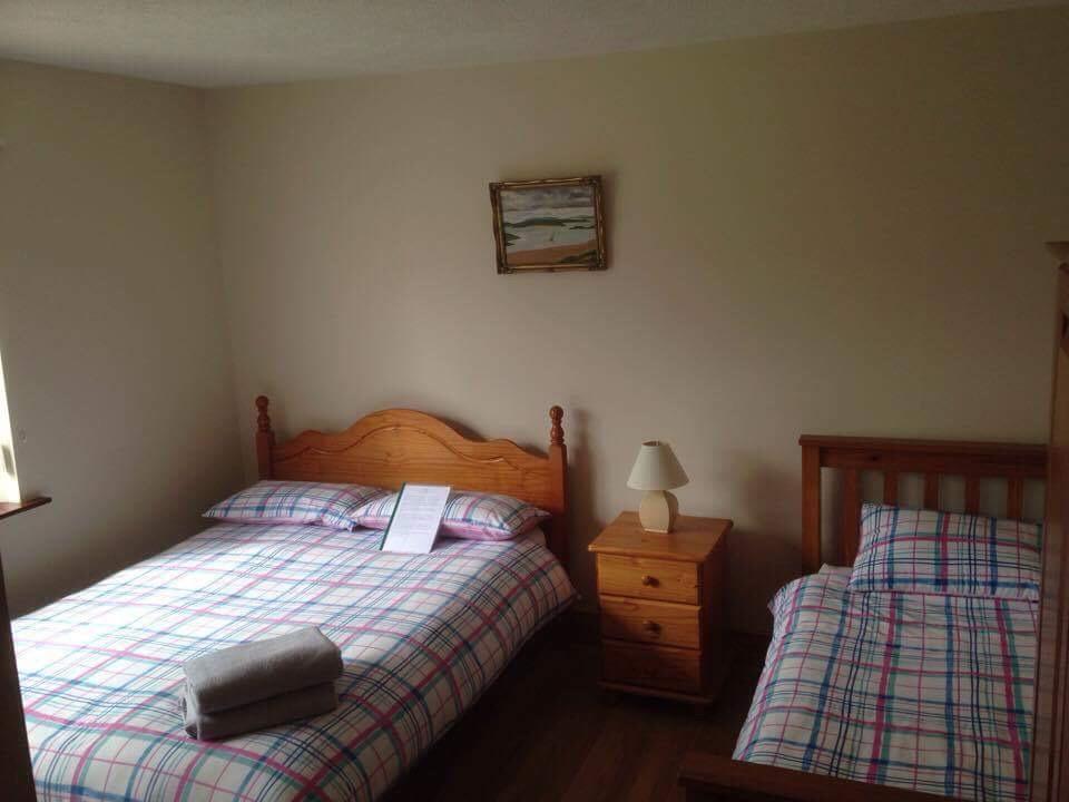 Bed and Breakfast Tara House à Ballycastle Extérieur photo