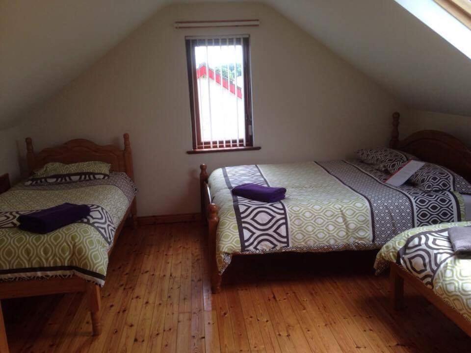Bed and Breakfast Tara House à Ballycastle Extérieur photo
